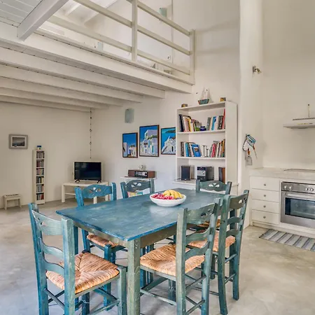 Great House W/ Bbq In Paros Holiday home