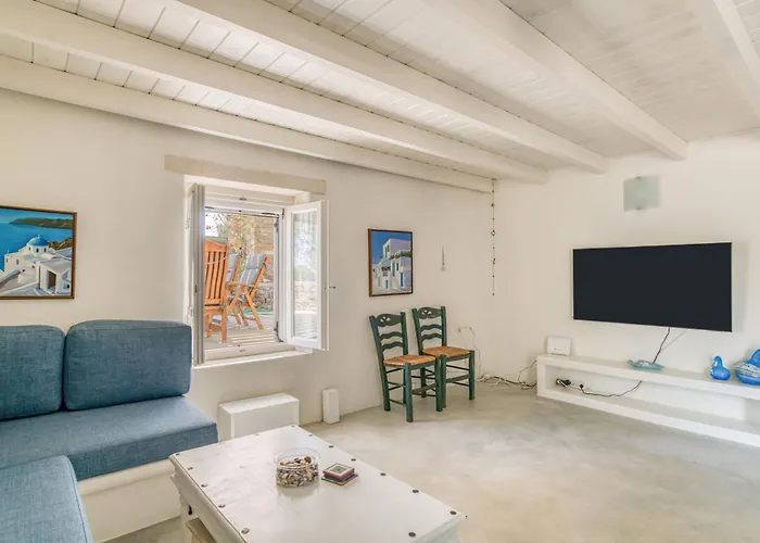 Great House W/ Bbq In Paros *