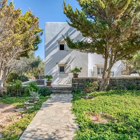 Great House W/ Bbq In Paros *