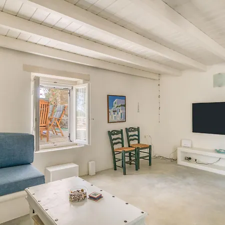 Great House W/ Bbq In Paros *