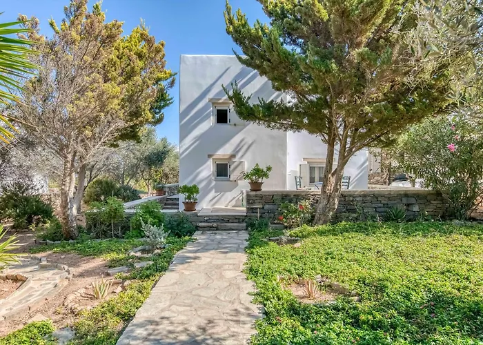 Great House W/ Bbq In Paros *